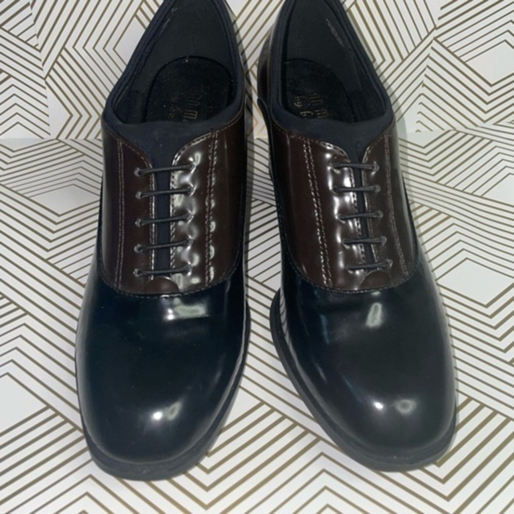 Heel booties